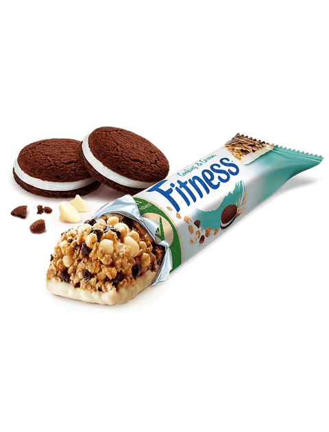Italian Gourmet Müsliriegel Nestlé Fitness Cookies & Cream Müsliriegel mit Kakaokeksstückchen und weißen Schokoladenstückchen (4 x 23,5 g) 8 x 94 g 5900020024121