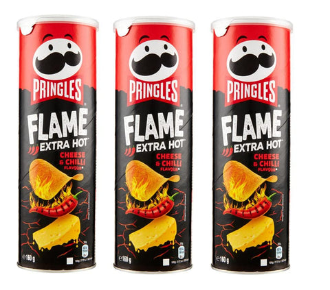 Pringles Chips 3x Pringles Flame Extra Hot Cheese & Chilli Snack Salato al gusto di Formaggio Piccante Salziger Snack mit würzigem Käsegeschmack 160g 5053990160112
