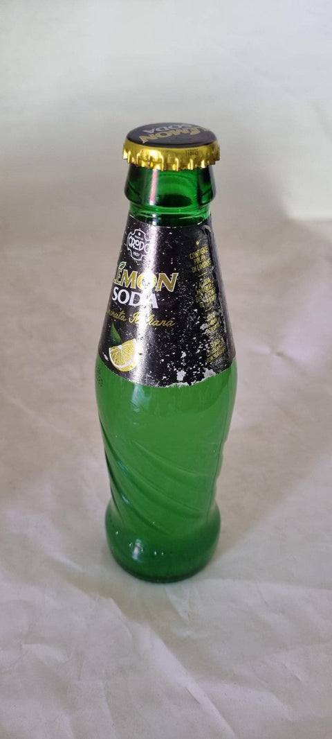 Lemonsoda Soft Drink Lemonsoda Italienisches Erfrischungsgetränk in Glas 6x200ml Produkt ohne Etikett 8057192000709